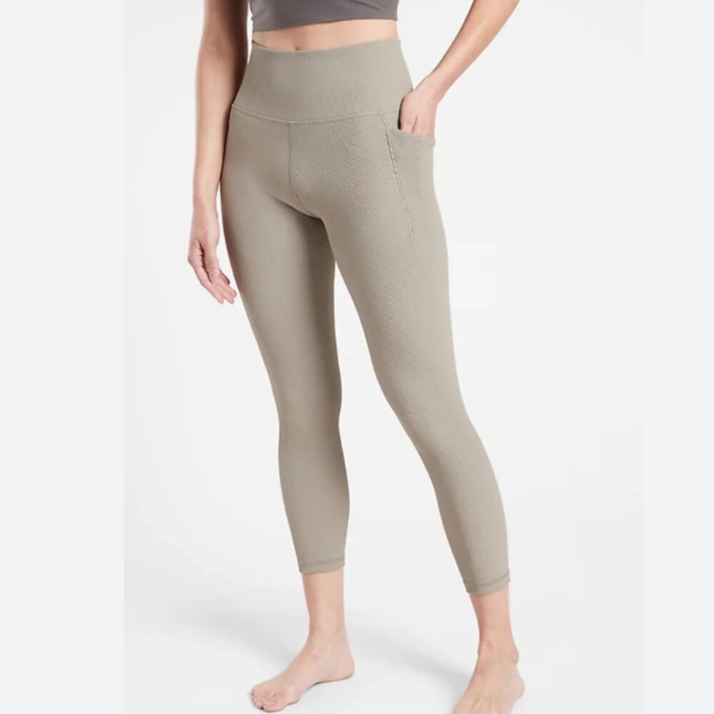 NWT Athleta Salutation Stash Pocket II Rib 7/8 Tight in Grey size XS